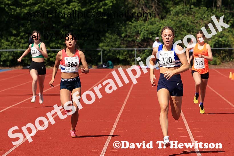 Girls under-15s 300 metres, 2025 North Eastern Track and Field Champs., Shildon, County Durham. Photo: David T. Hewitson/Sports for All Pics